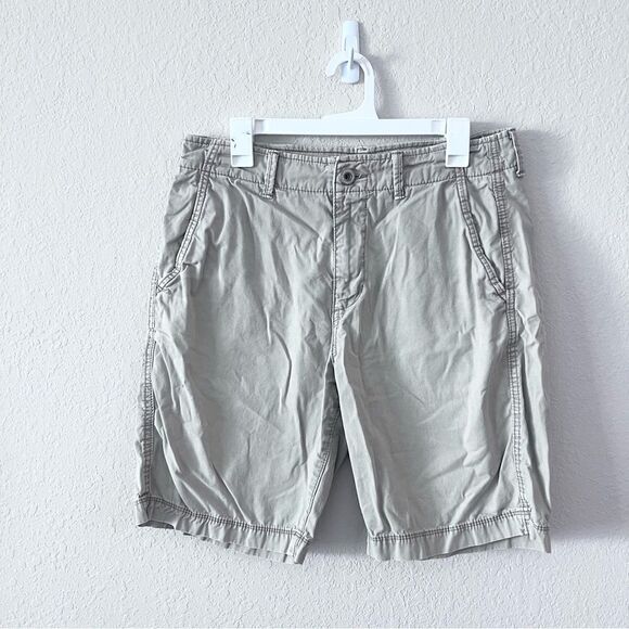 American Eagle Classic Khaki Chino Shorts Flat Front Men’s Size 32 - Picture 1 of 8